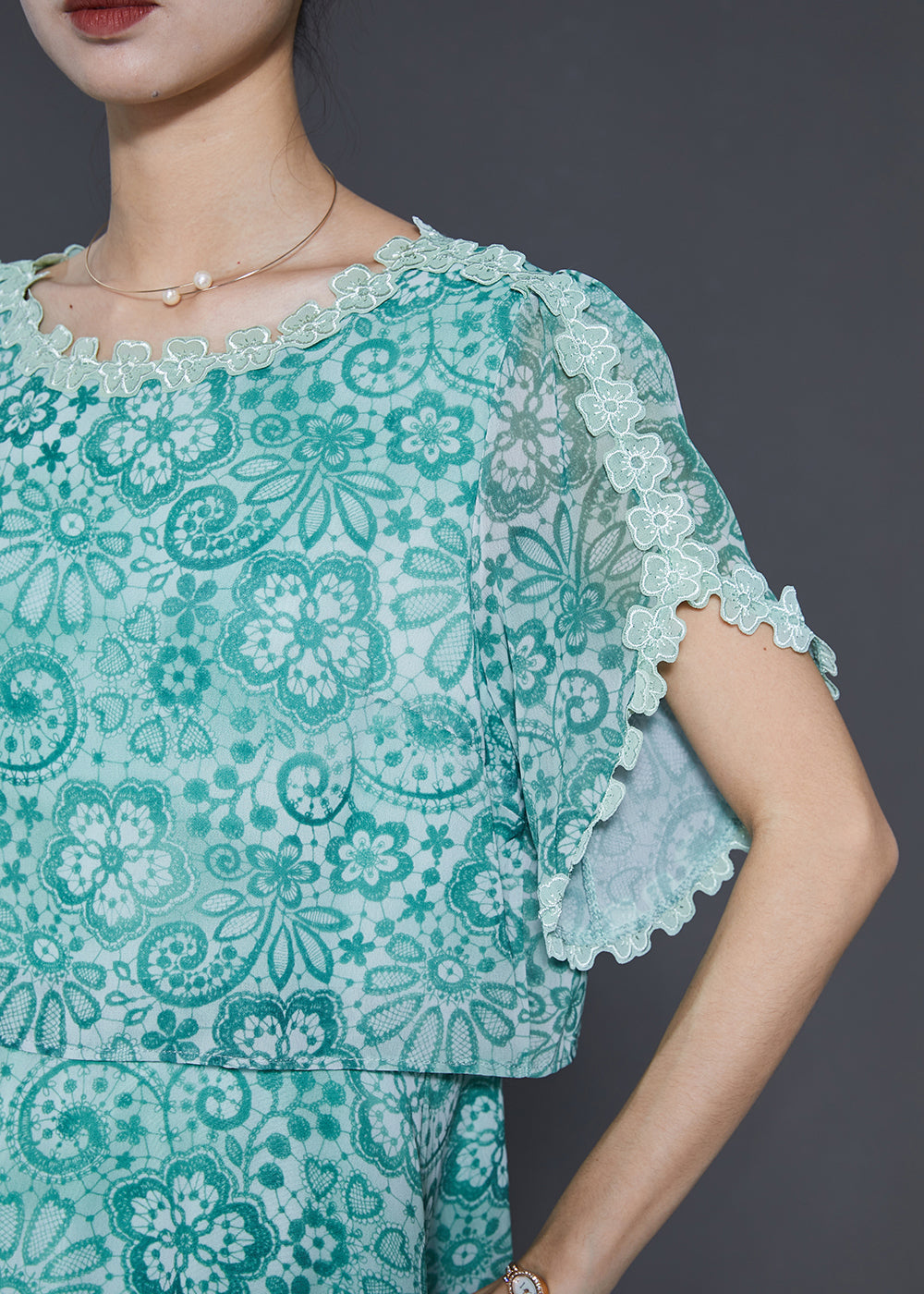 Classic Vintage & Enduringly Stylish Dress