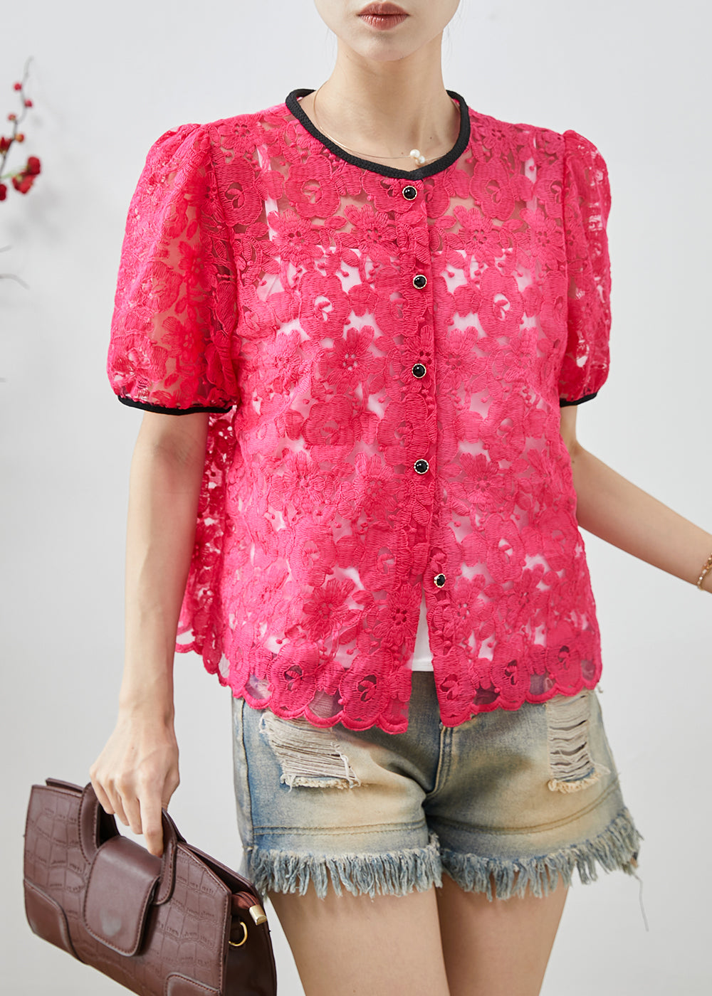 Sophisticated Blouse with a Clean Classic Look