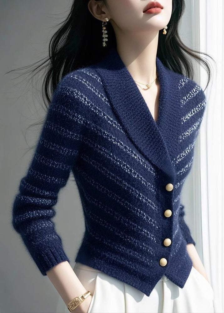 Beautifully Finished Cardigan in a Timeless Design