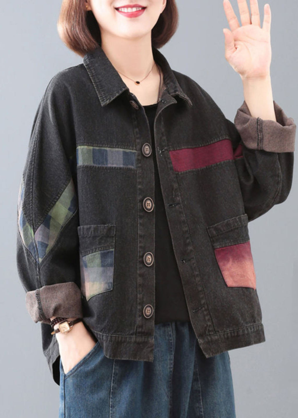 Well Tailored Coat with a Graceful Silhouette