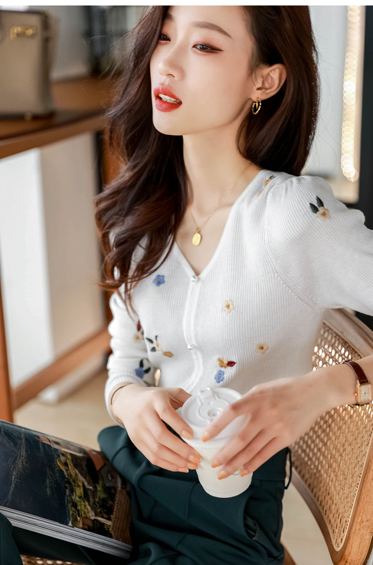Elegantly Styled Sweater for Everyday Wear