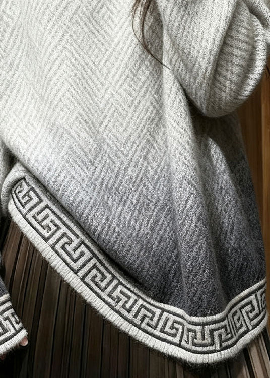Well Tailored Sweater with a Graceful Silhouette