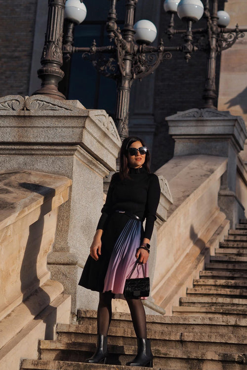 Beautifully Crafted Dress in a Classic Style