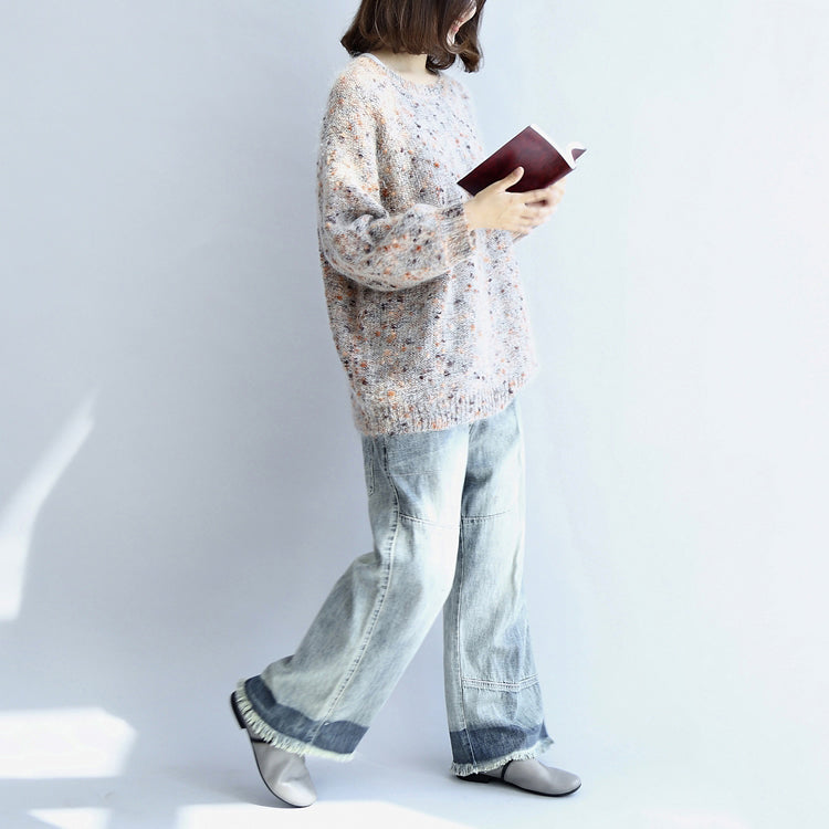 Effortlessly Elegant Sweater with a Timeless Design