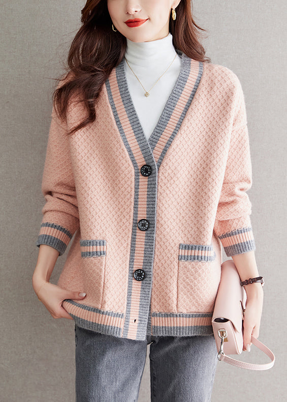 Effortlessly Elegant Cardigan with a Timeless Design