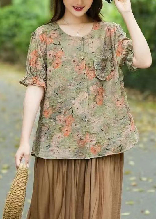 Classic Vintage Shirt with a Flattering Fit