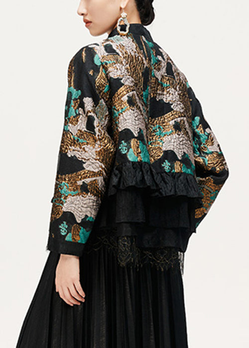 Well Tailored Coat with a Graceful Silhouette