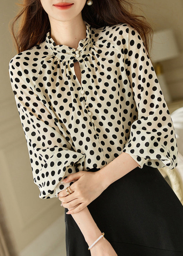 Well Tailored Shirt with a Graceful Silhouette