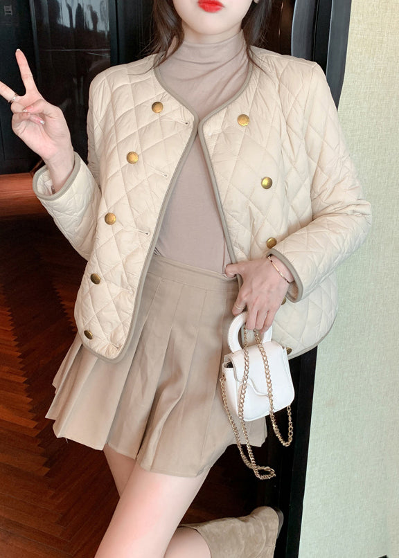Elegantly Styled Coat for Everyday Wear