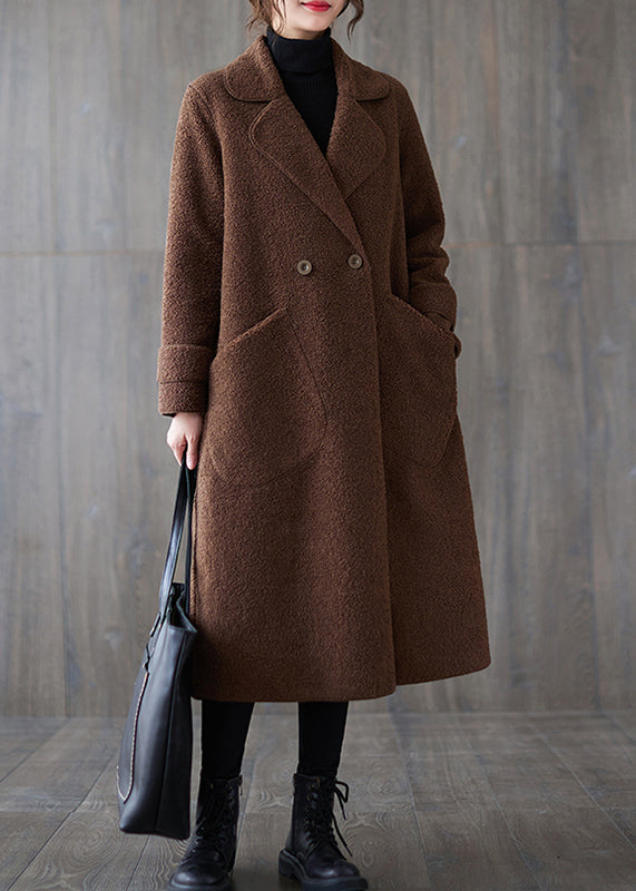 Classic Vintage Coat with a Flattering Fit