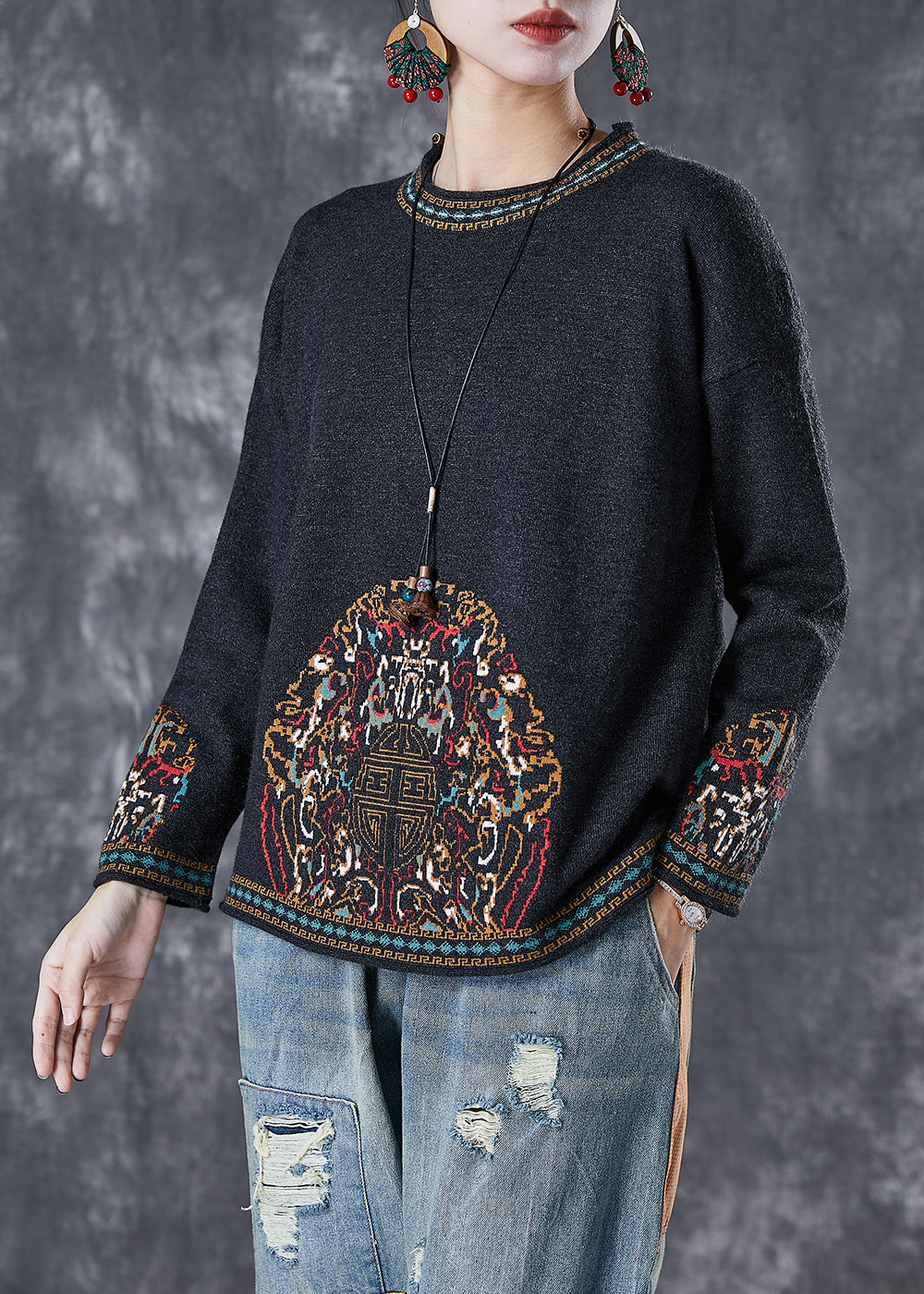 Sophisticated Blouse with a Clean Classic Look