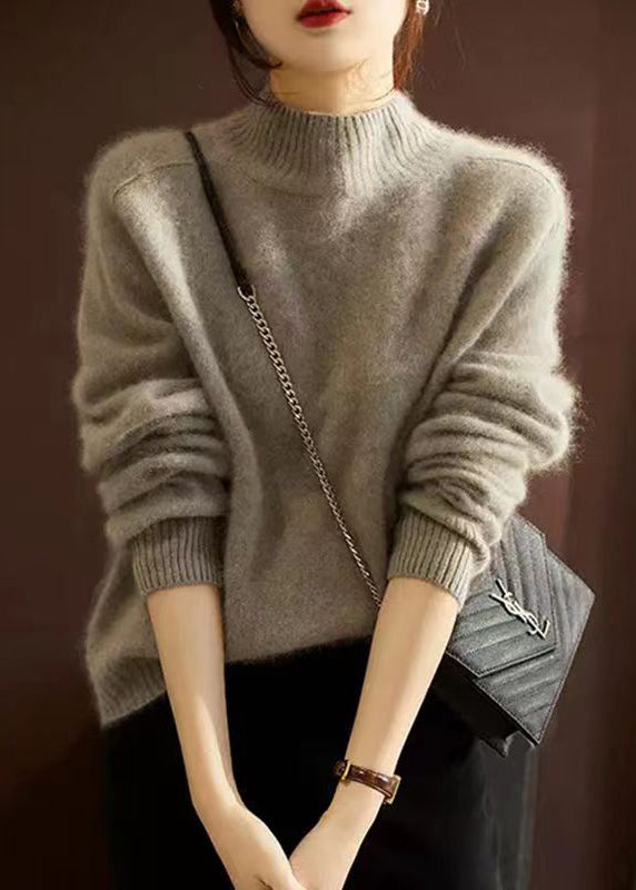 Classic Vintage Sweater with a Flattering Fit