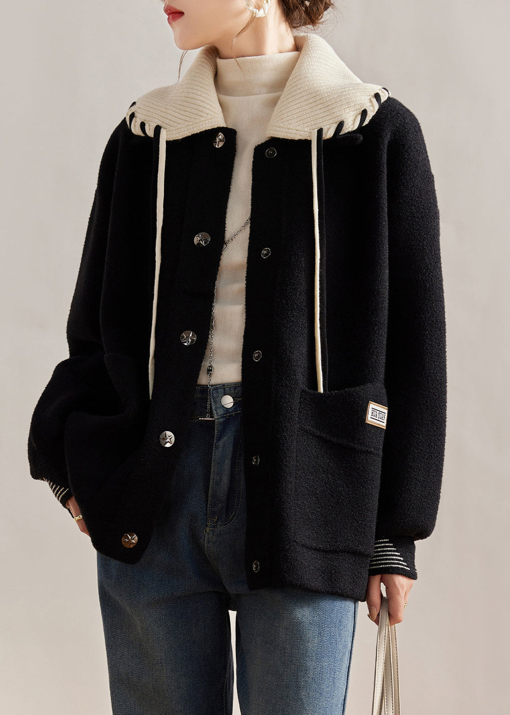 Elegantly Styled Coat for Everyday Wear