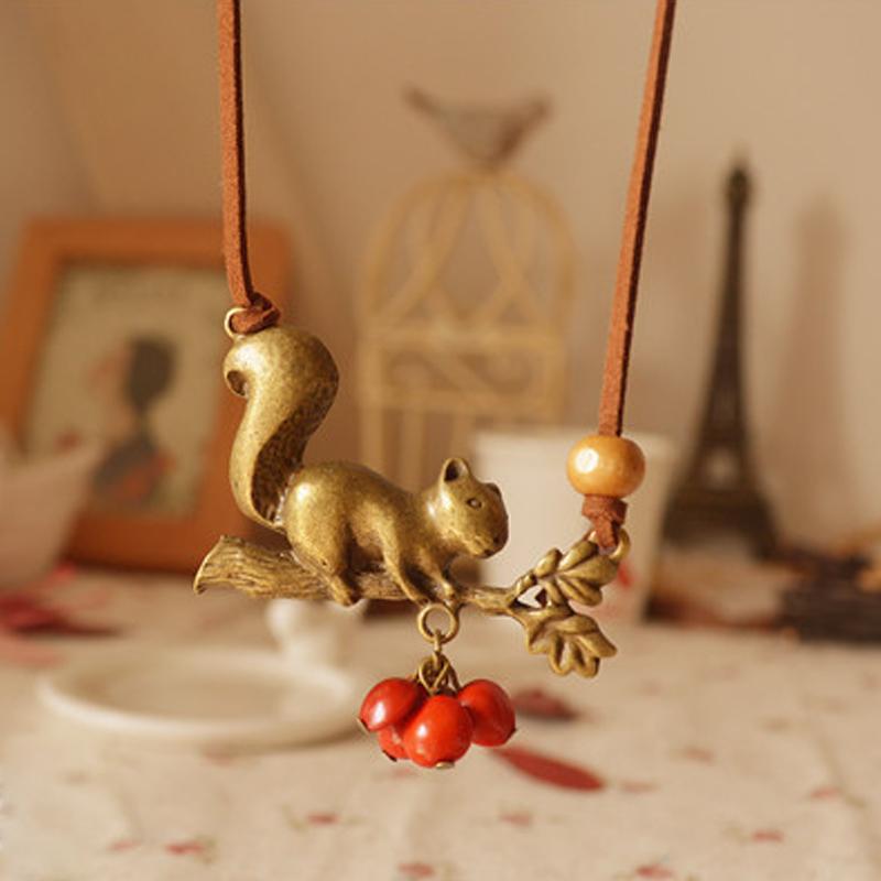 Romantic Chain for Special Moments