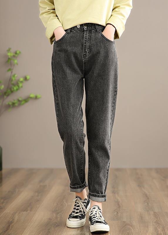 Well Tailored Trousers with a Graceful Silhouette