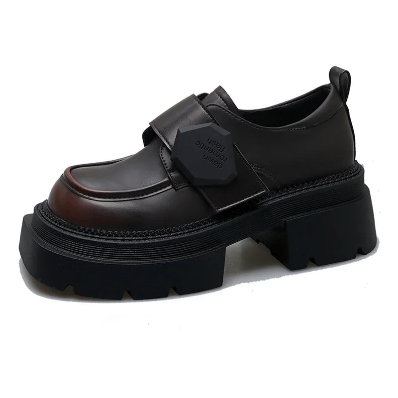 Graceful Orthopedic Loafers for Modern Look