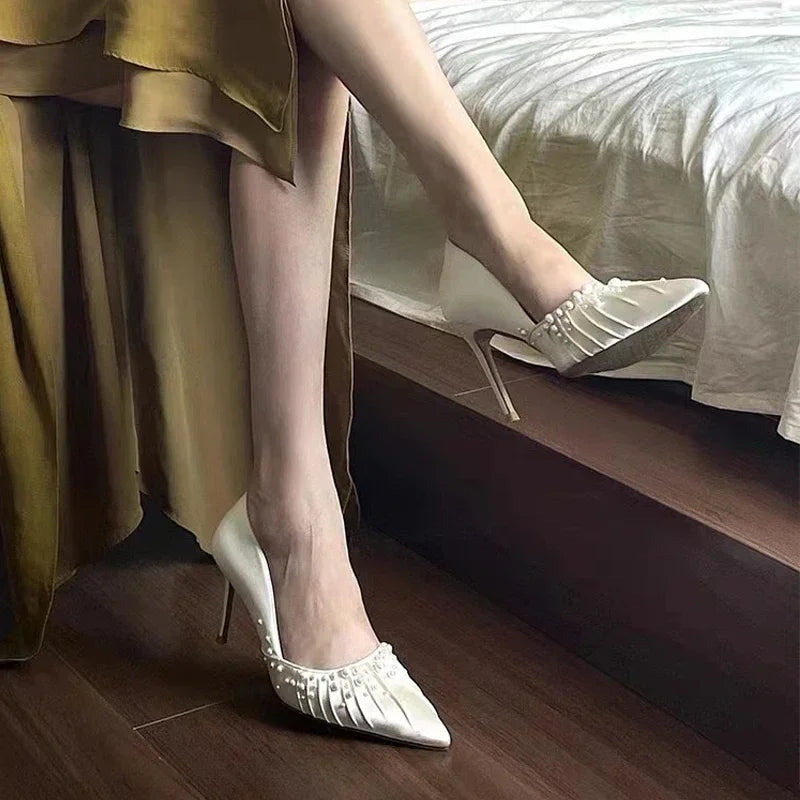 Chic Orthopedic Heels with Unique Design