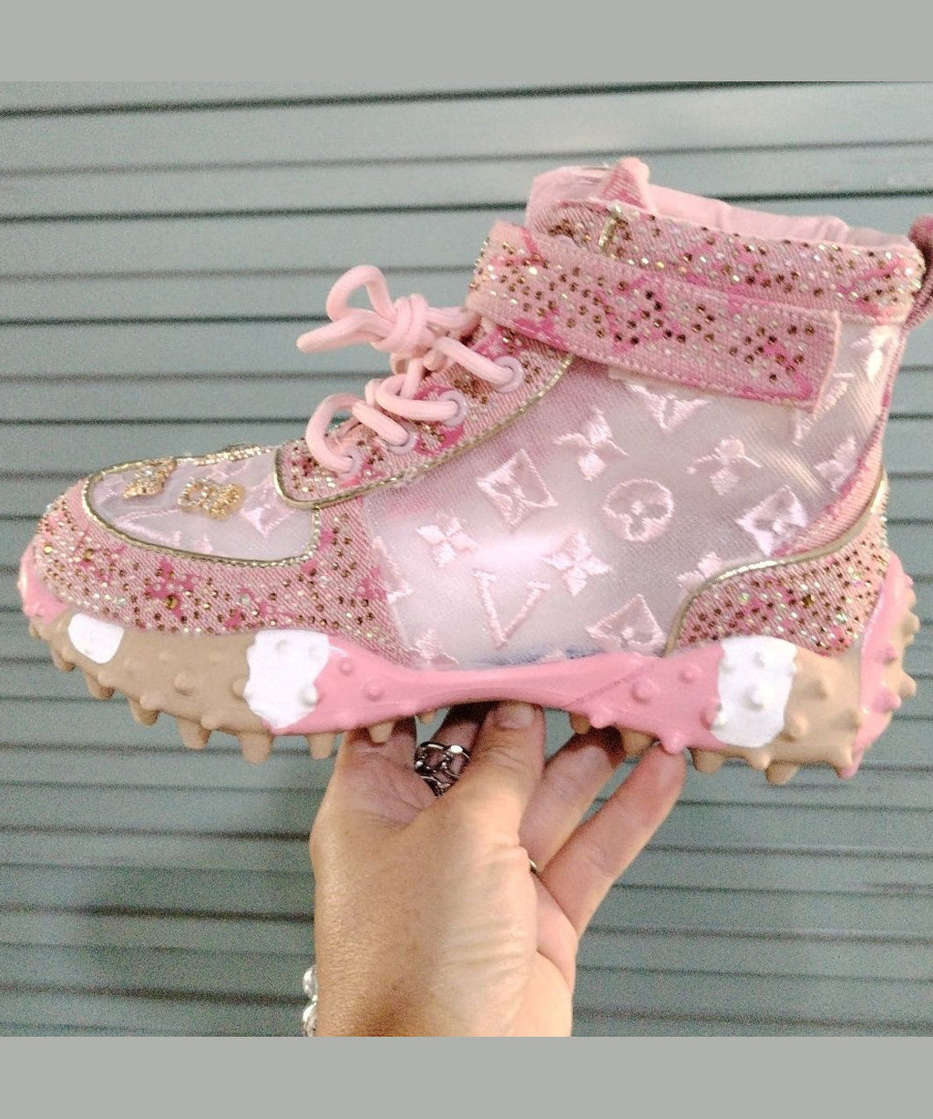 Graceful Orthopedic Shoes for Modern Look