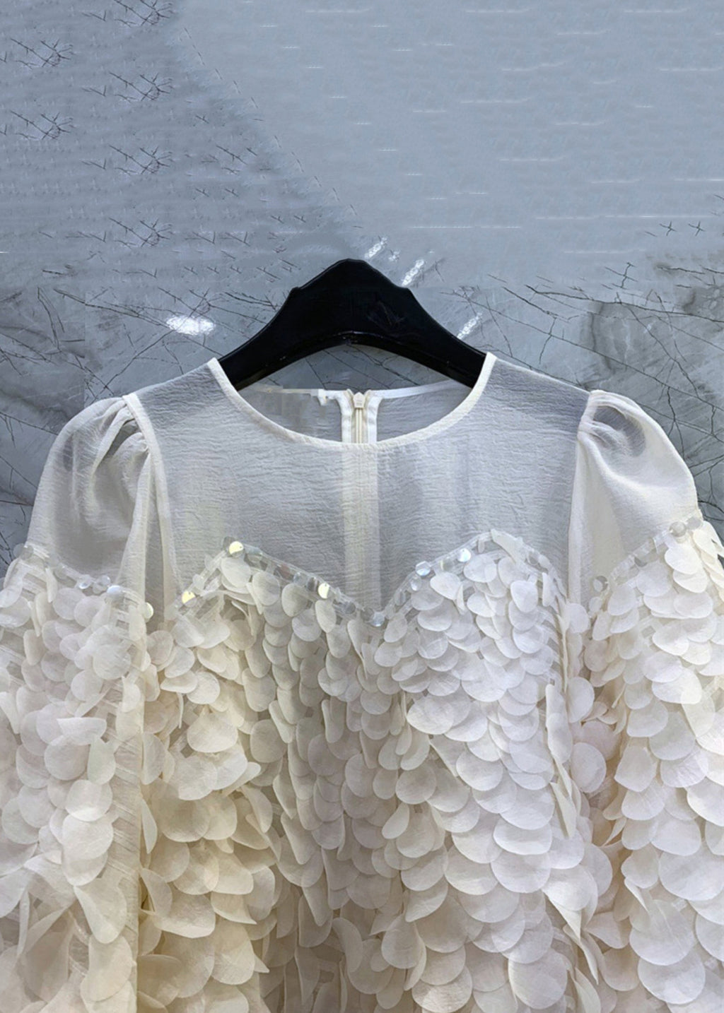 Effortlessly Elegant Shirt with a Timeless Design