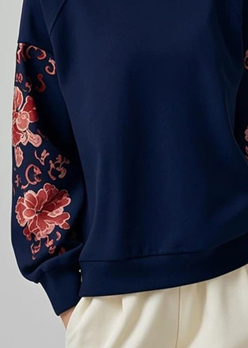 Beautifully Finished Pullover in a Timeless Design
