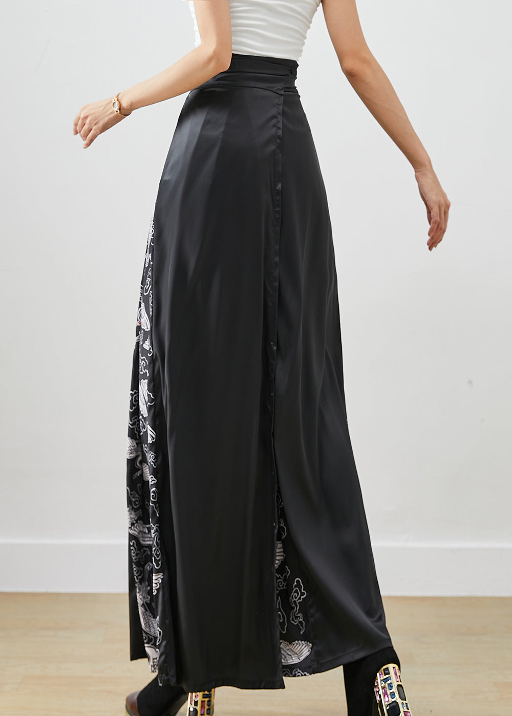 Classic Vintage Garment with a Flattering Fit
