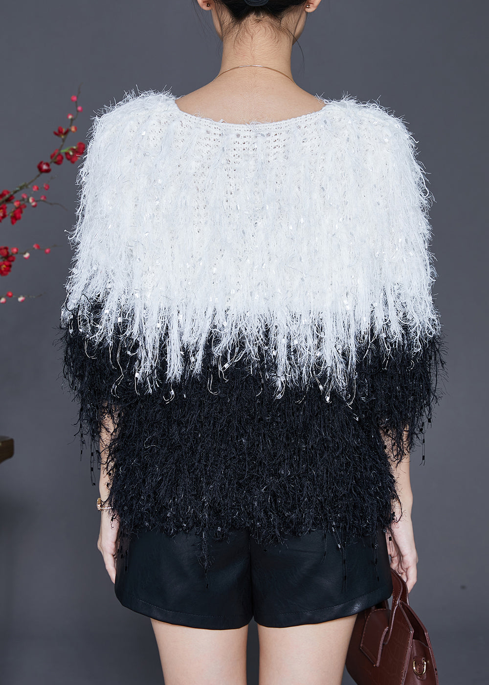 Well Tailored Top with a Graceful Silhouette