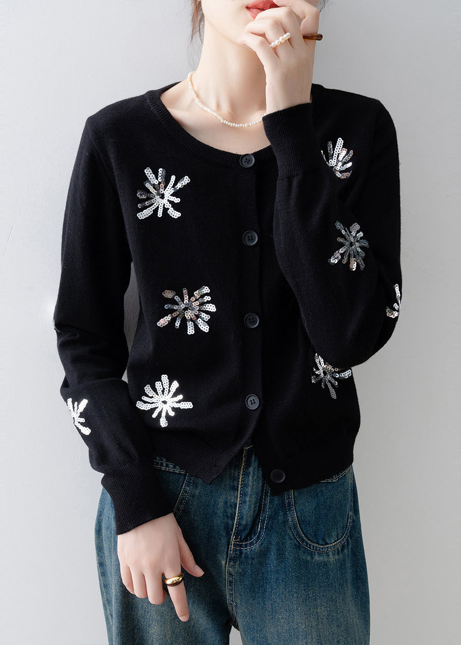 Elegantly Styled Cardigan for Everyday Wear