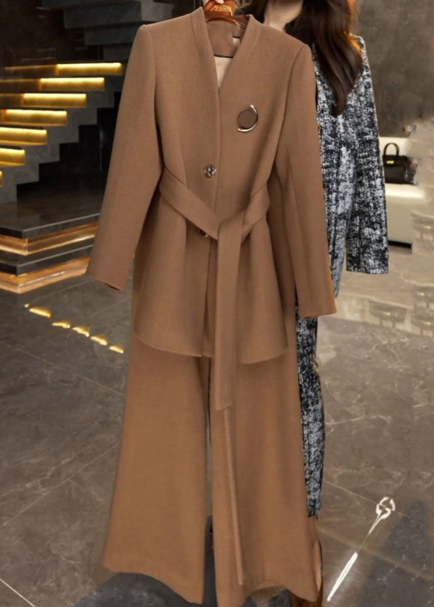 Well Tailored Pants with a Graceful Silhouette