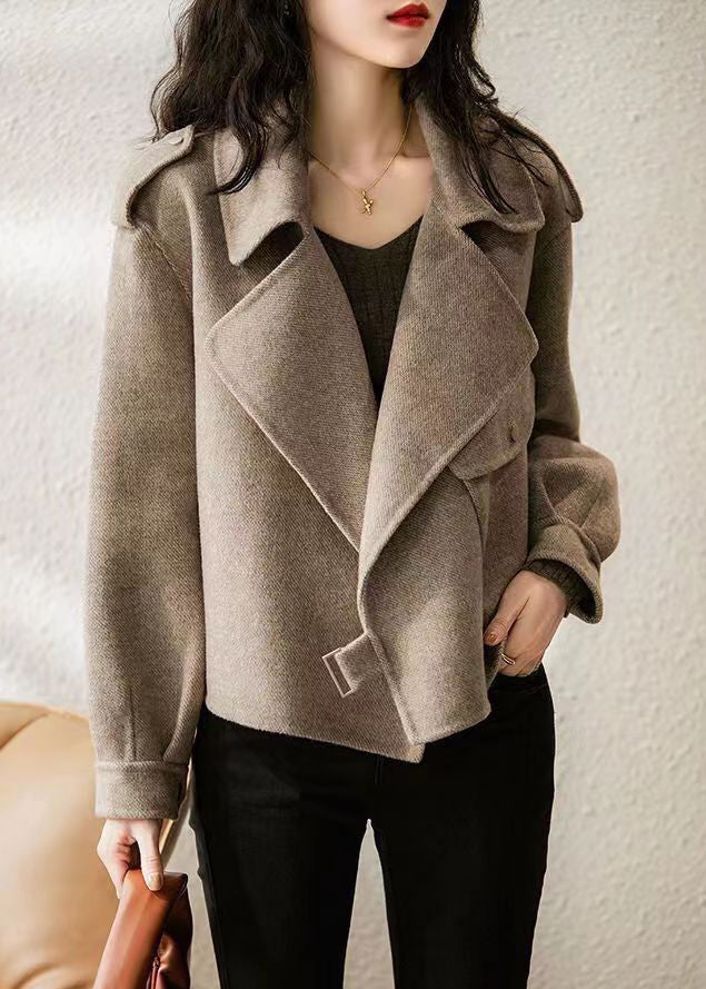 Beautifully Finished Coat in a Timeless Design