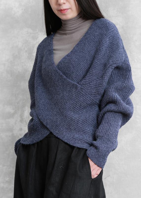 Effortlessly Elegant Top with a Timeless Design