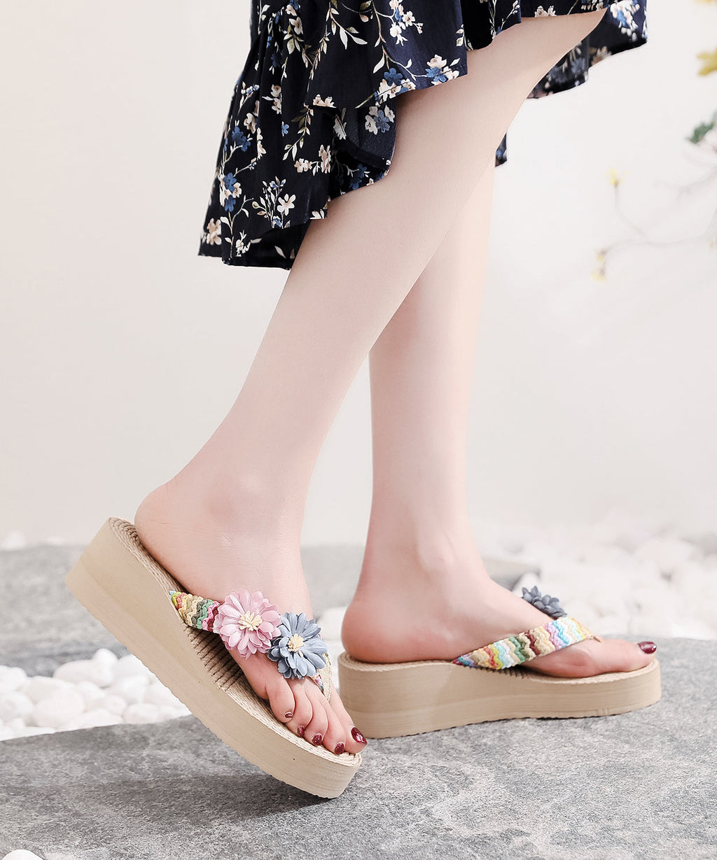 Graceful Orthopedic Sandals for Modern Look