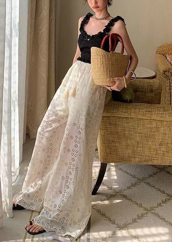 Well Tailored Pants with a Graceful Silhouette