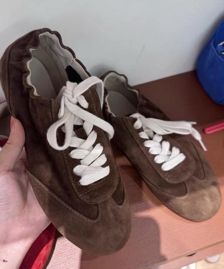 Chic Orthopedic Flats with Unique Design