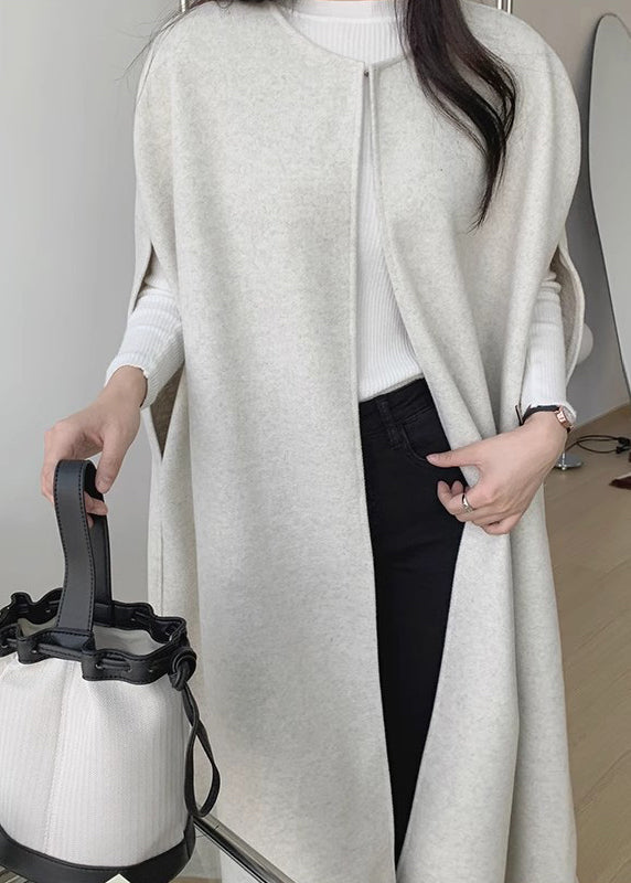 Beautifully Finished Coat in a Timeless Design