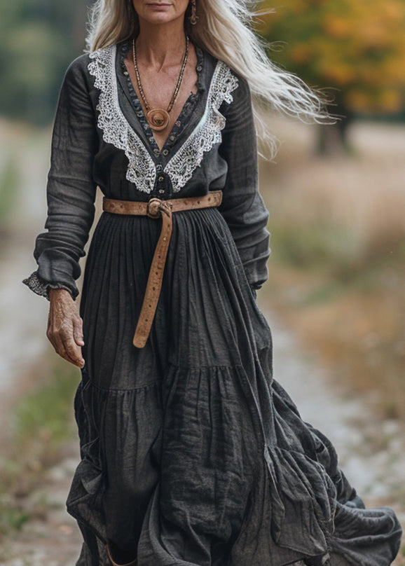 Beautifully Finished Dress in a Timeless Design