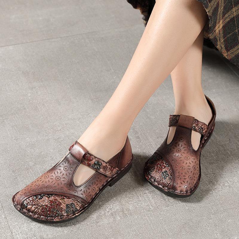 Graceful Orthopedic Flats for Modern Look