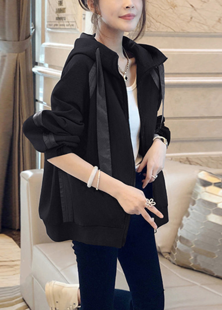 Effortlessly Elegant Coat with a Timeless Design