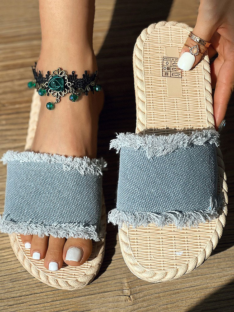 Graceful Orthopedic Sandals for Modern Look