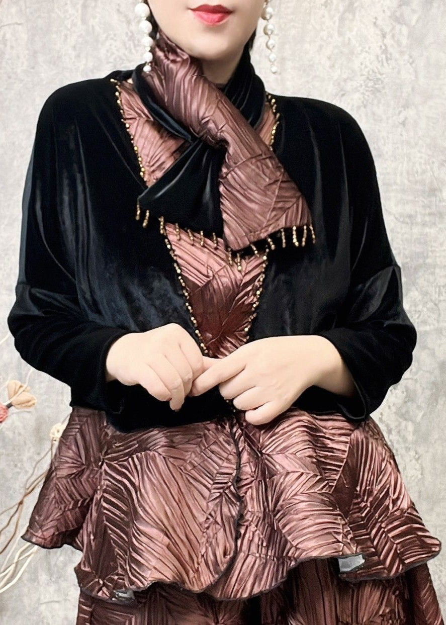 Effortlessly Elegant Top with a Timeless Design