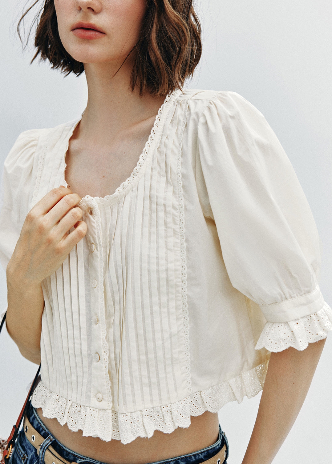Effortlessly Elegant Top with a Timeless Design