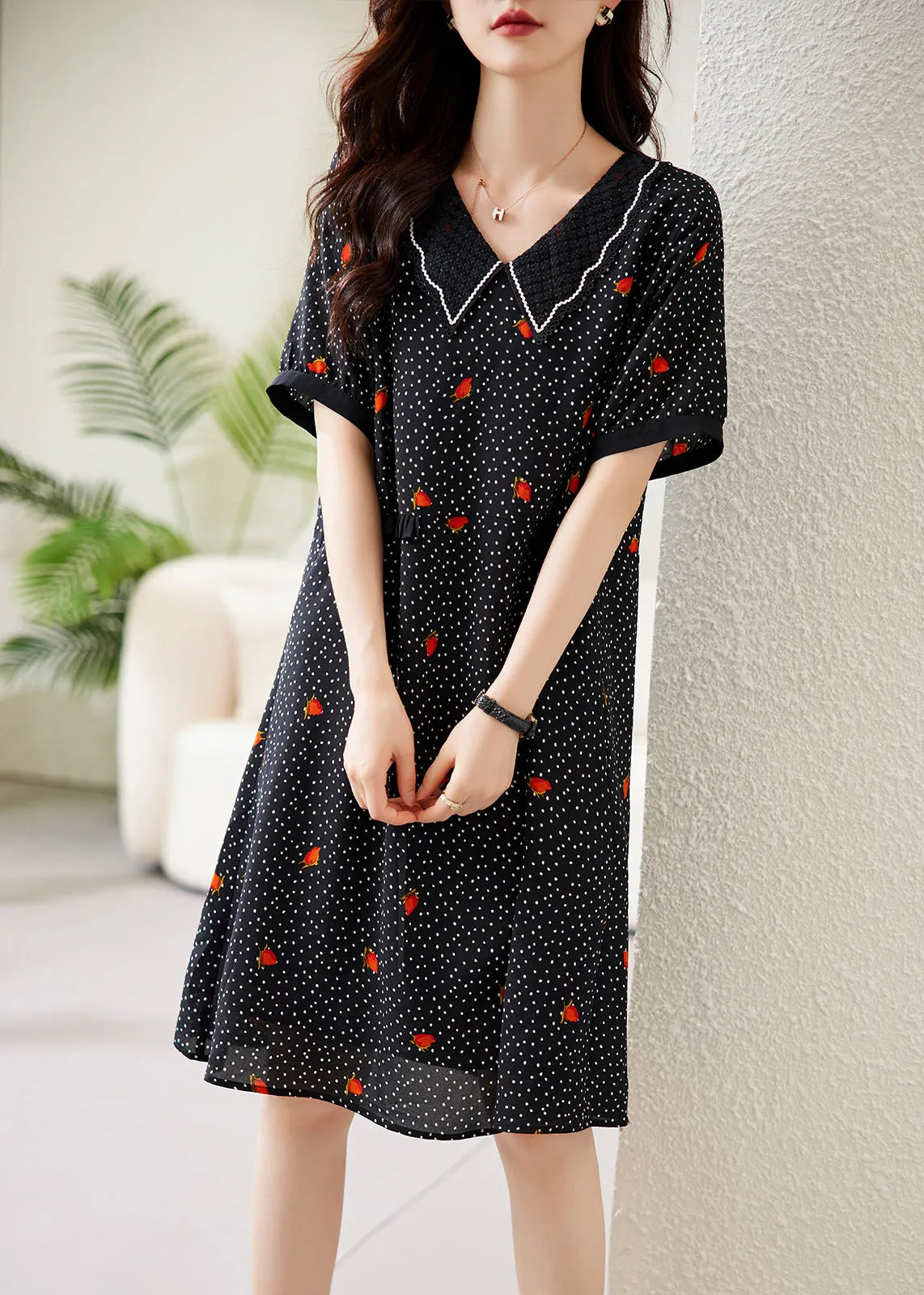 Beautifully Crafted Dress in a Classic Style