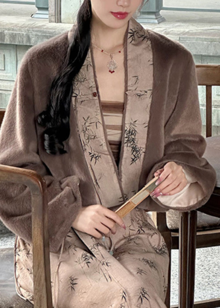 Classic Vintage Coat with a Flattering Fit