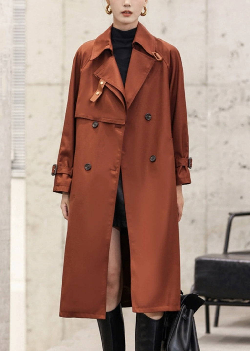 Beautifully Finished Coat in a Timeless Design