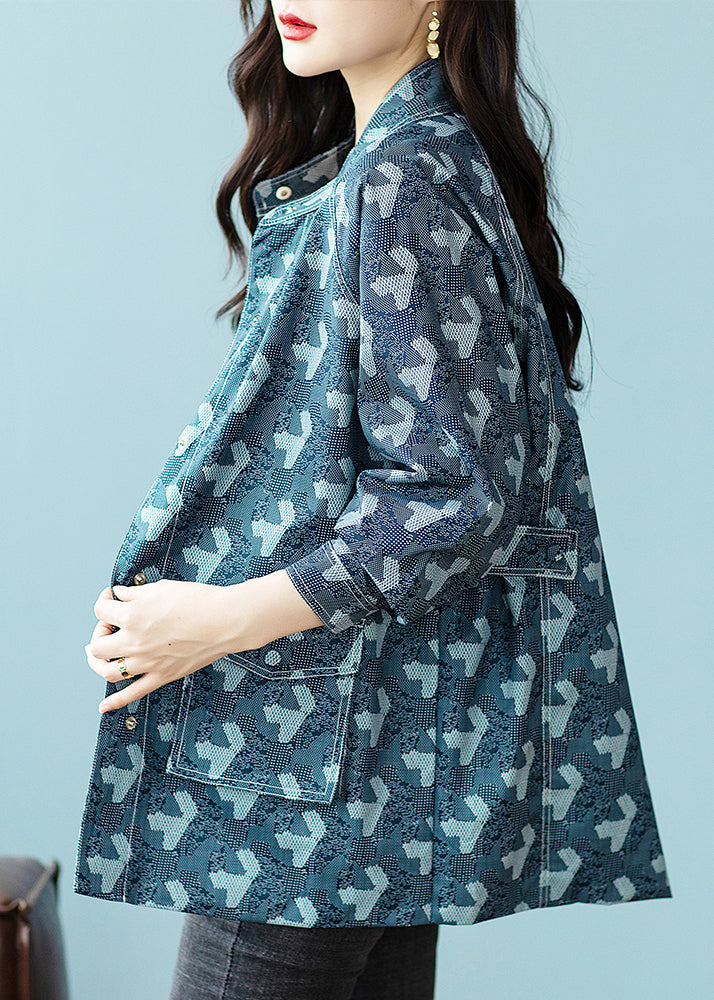 Classic Vintage Coat with a Flattering Fit