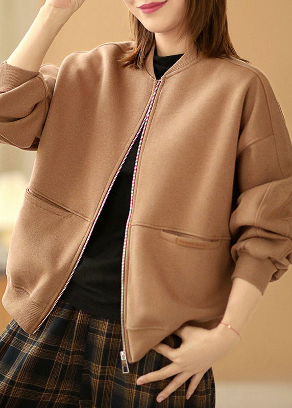 Well Tailored Coat with a Graceful Silhouette