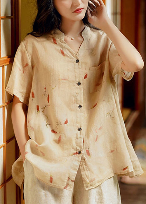 Well Tailored Top with a Graceful Silhouette