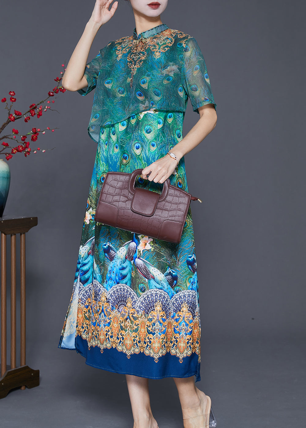 Sophisticated Dress with a Clean Classic Look