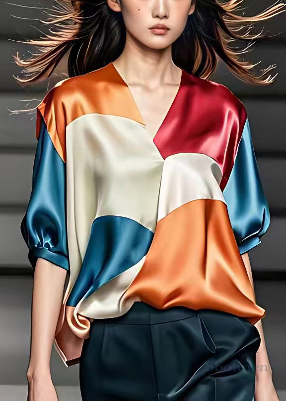 Sophisticated Blouse with a Clean Classic Look