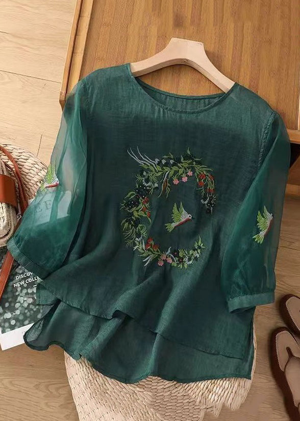 Classic Vintage Top with a Flattering Fit