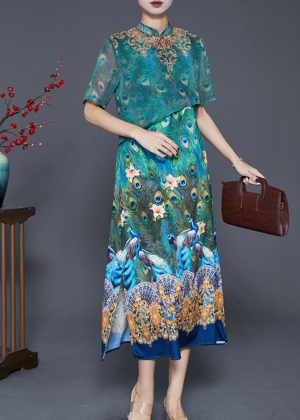 Sophisticated Dress with a Clean Classic Look